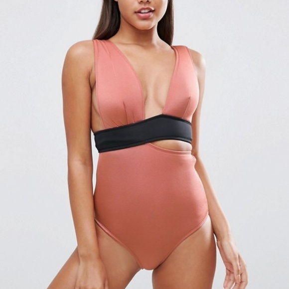ASOS Contrast Strap Scuba Swimsuit 2 Piece - Picture 4 of 8